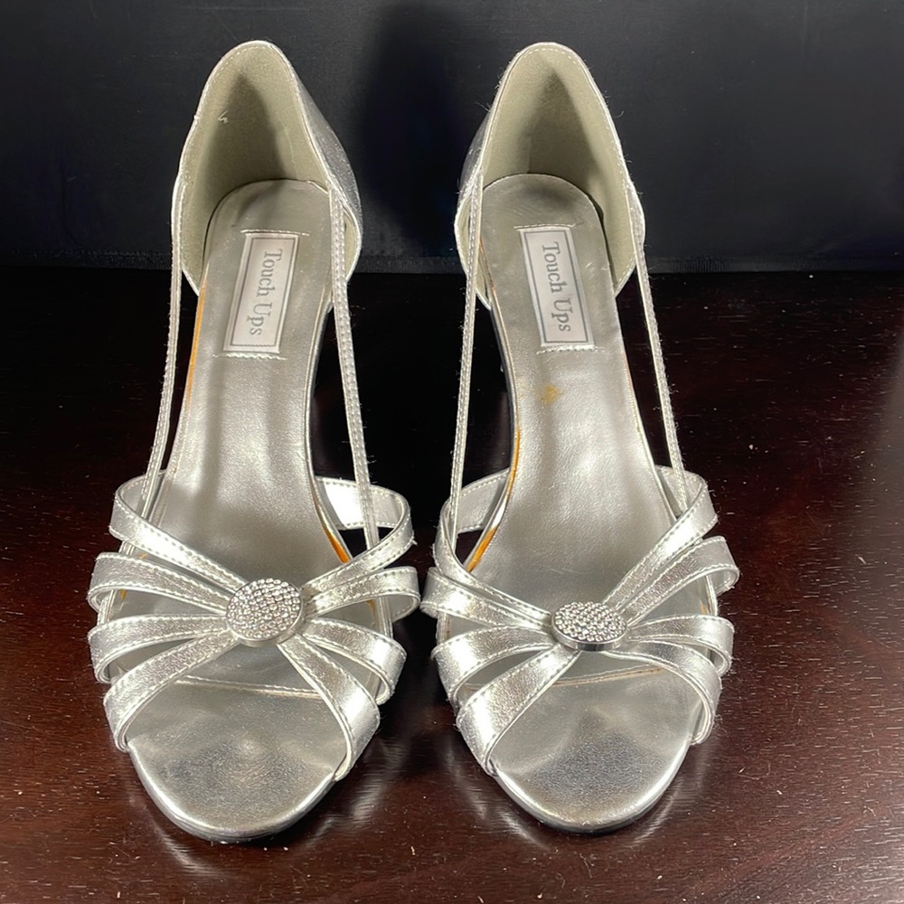 Vintage Touch Ups by Benjamin Walk silver strappy heel